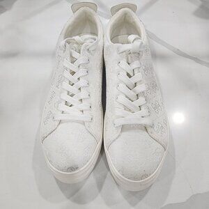 Guess Womens White Lace-Up Sneakers With Monogram Pattern & Rubber Sole